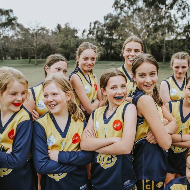 Glen Iris Gladiators Girls Team
